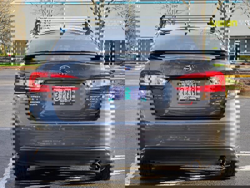 Used 2022 Subaru Impreza 2.0i Sport image 6