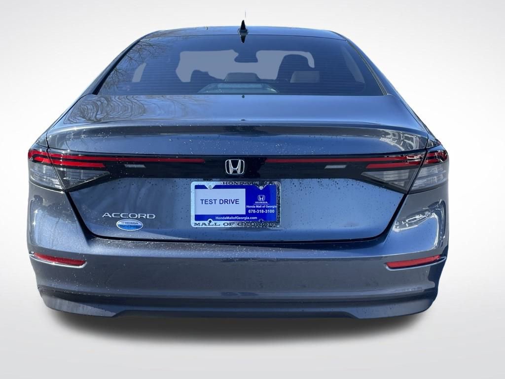 Certified 2025 Honda Accord SE image 5