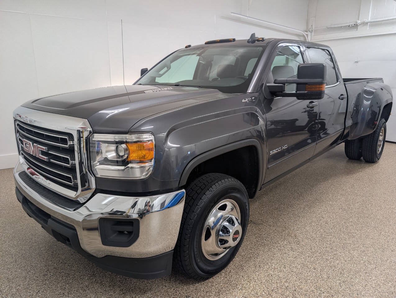 Used 2015 GMC Sierra 3500 SLE AWD/4WD image 2