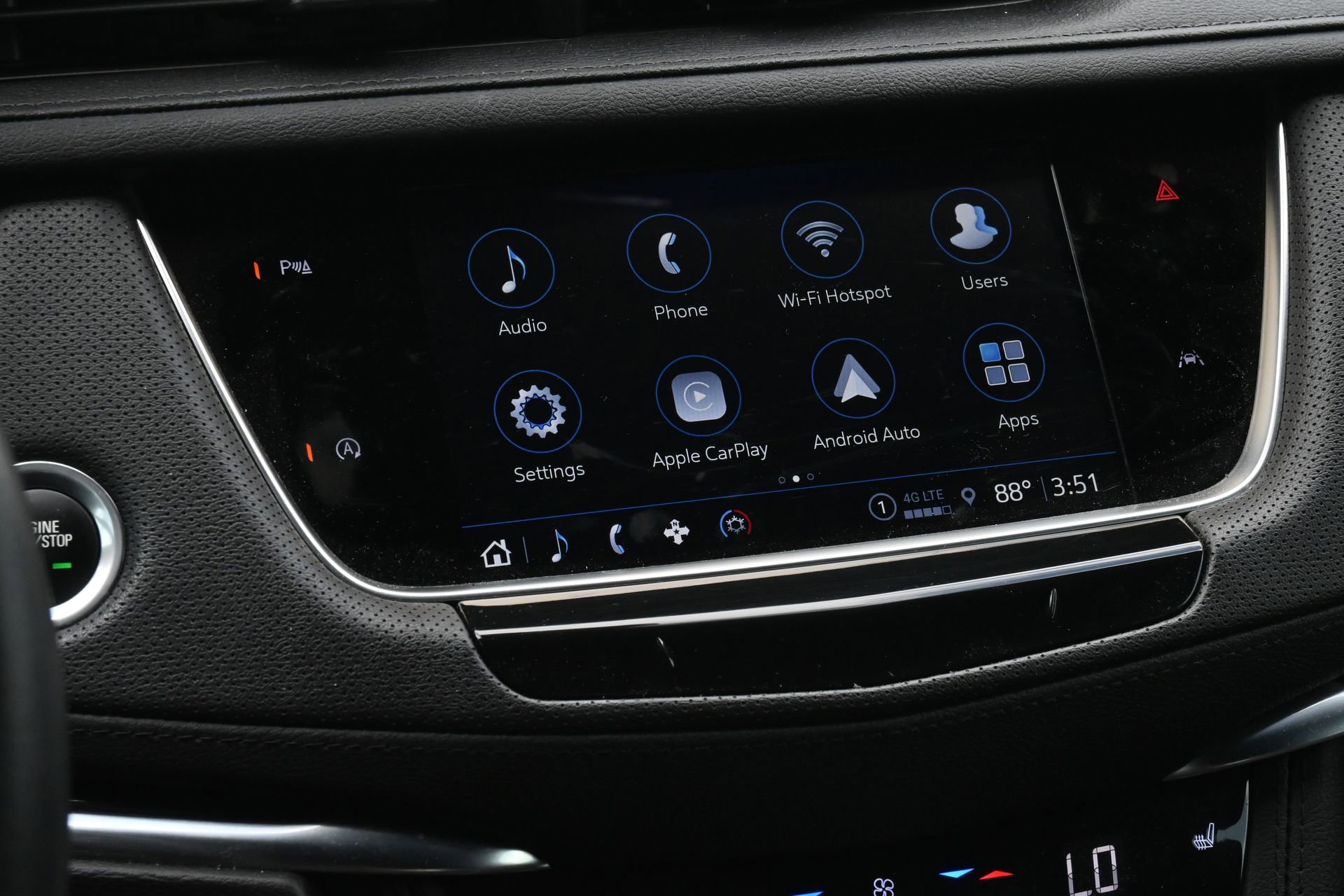 Certified 2023 Cadillac XT6 Luxury FWD image 12