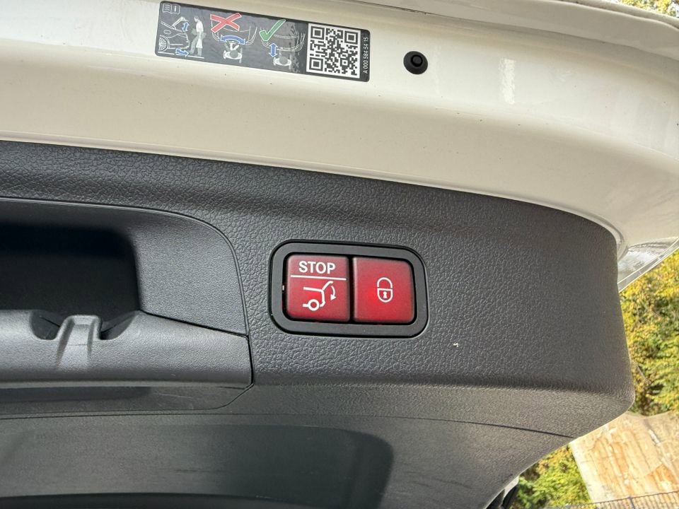 Used 2024 Mercedes-Benz GLE 450e 4MATIC image 31