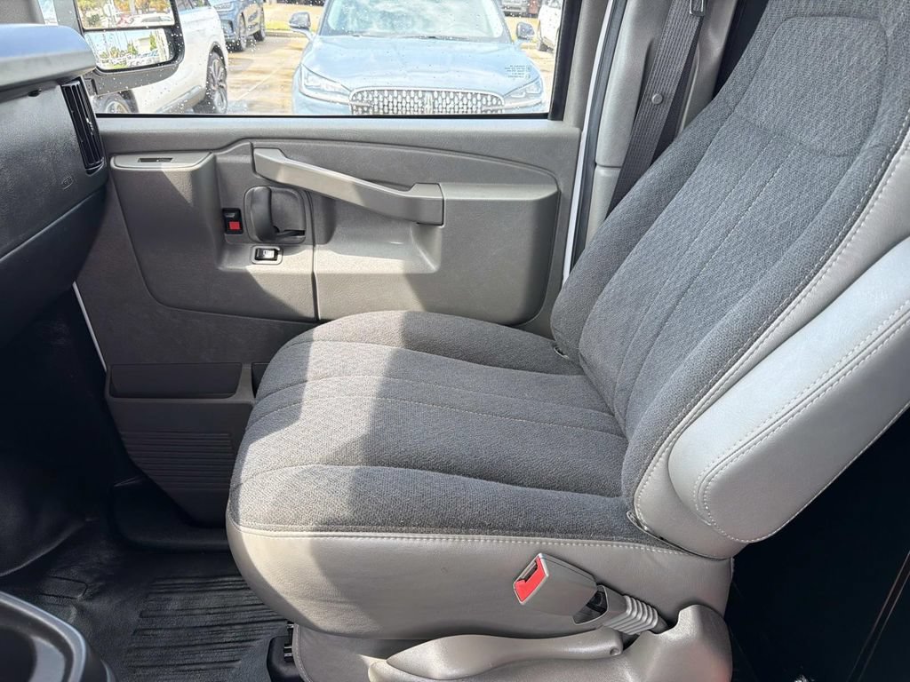 Used 2024 Chevrolet Express 2500 w/ Driver Convenience Package RWD image 19
