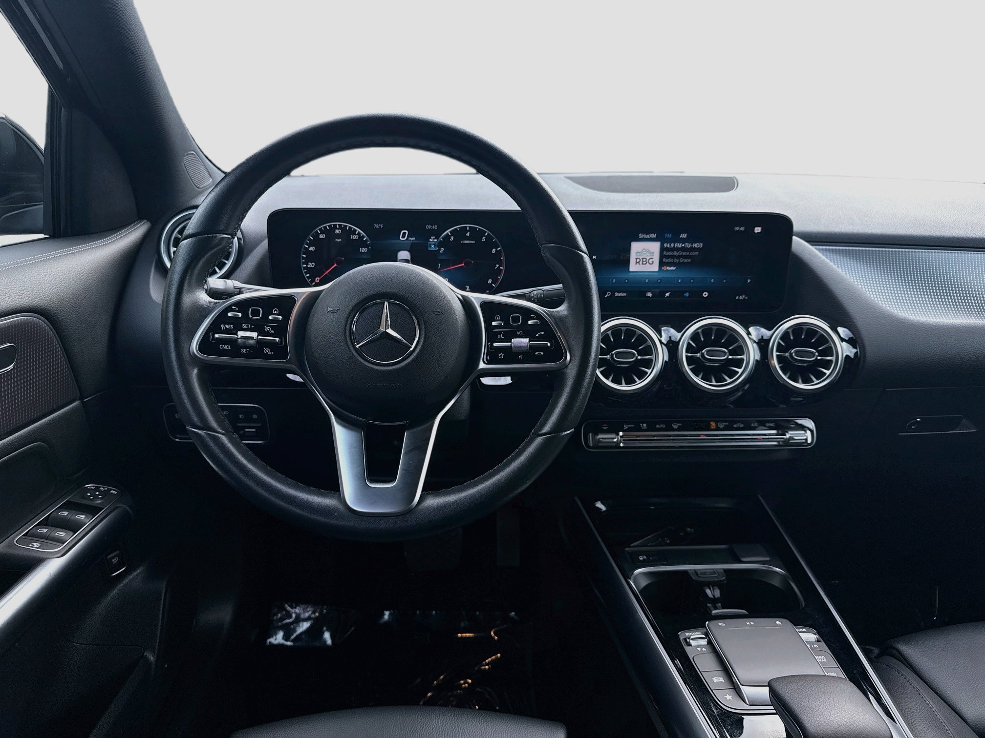 Used 2023 Mercedes-Benz GLA 250 w/ Premium Package image 18