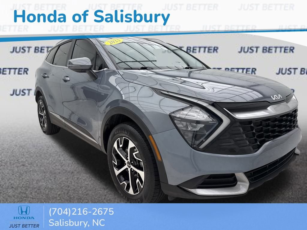 Used 2023 Kia Sportage EX image 1