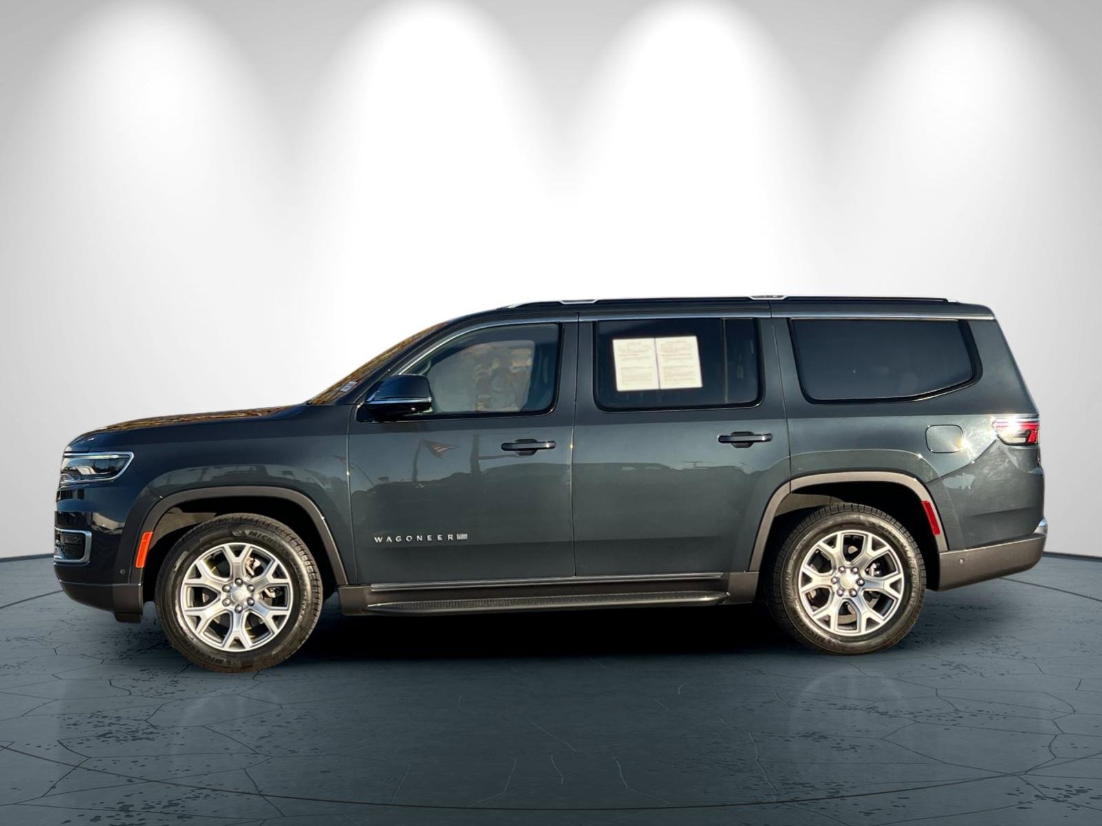 Used 2022 Jeep Wagoneer Series II w/ Convenience Group I image 7