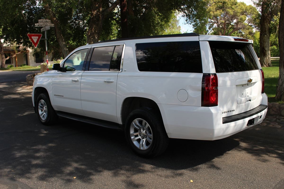Used 2020 Chevrolet Suburban LT RWD image 47