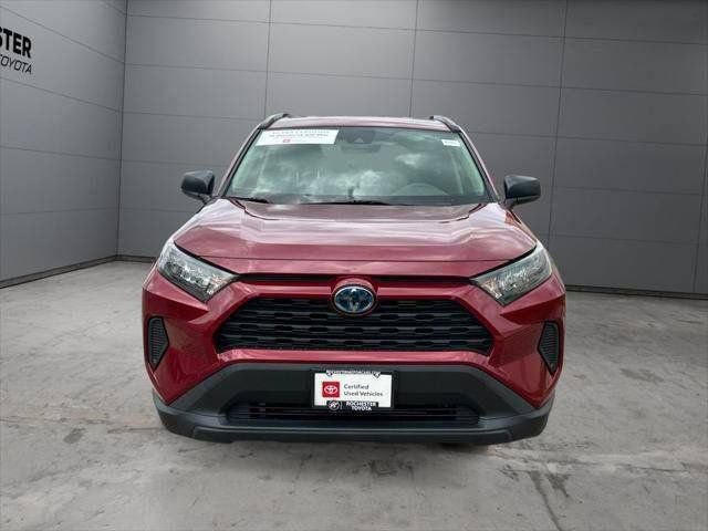 Certified 2019 Toyota RAV4 LE w/ Carpet Mat Package AWD/4WD image 98
