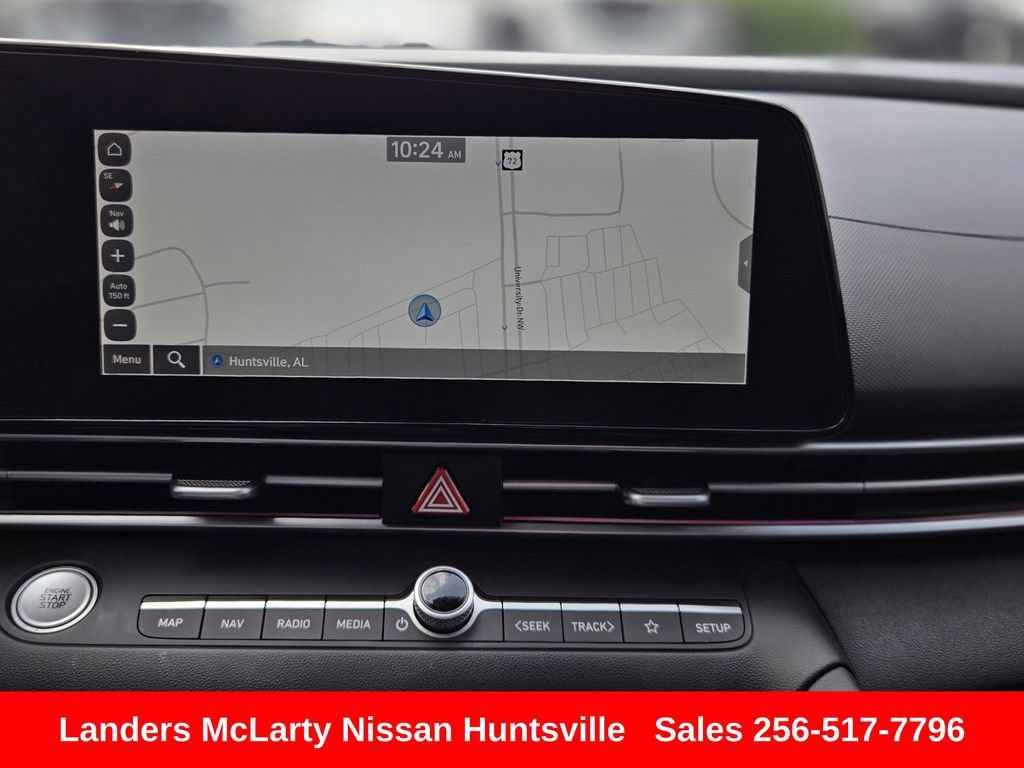 Used 2024 Hyundai Elantra Limited FWD image 19