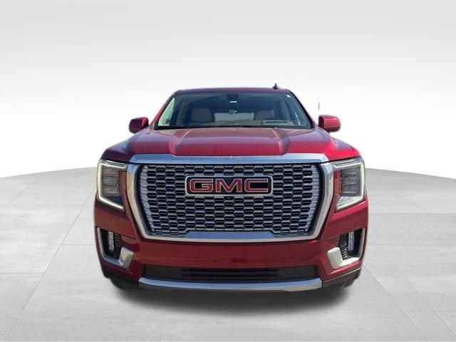Used 2022 GMC Yukon XL Denali w/ Denali Premium Package AWD/4WD image 7