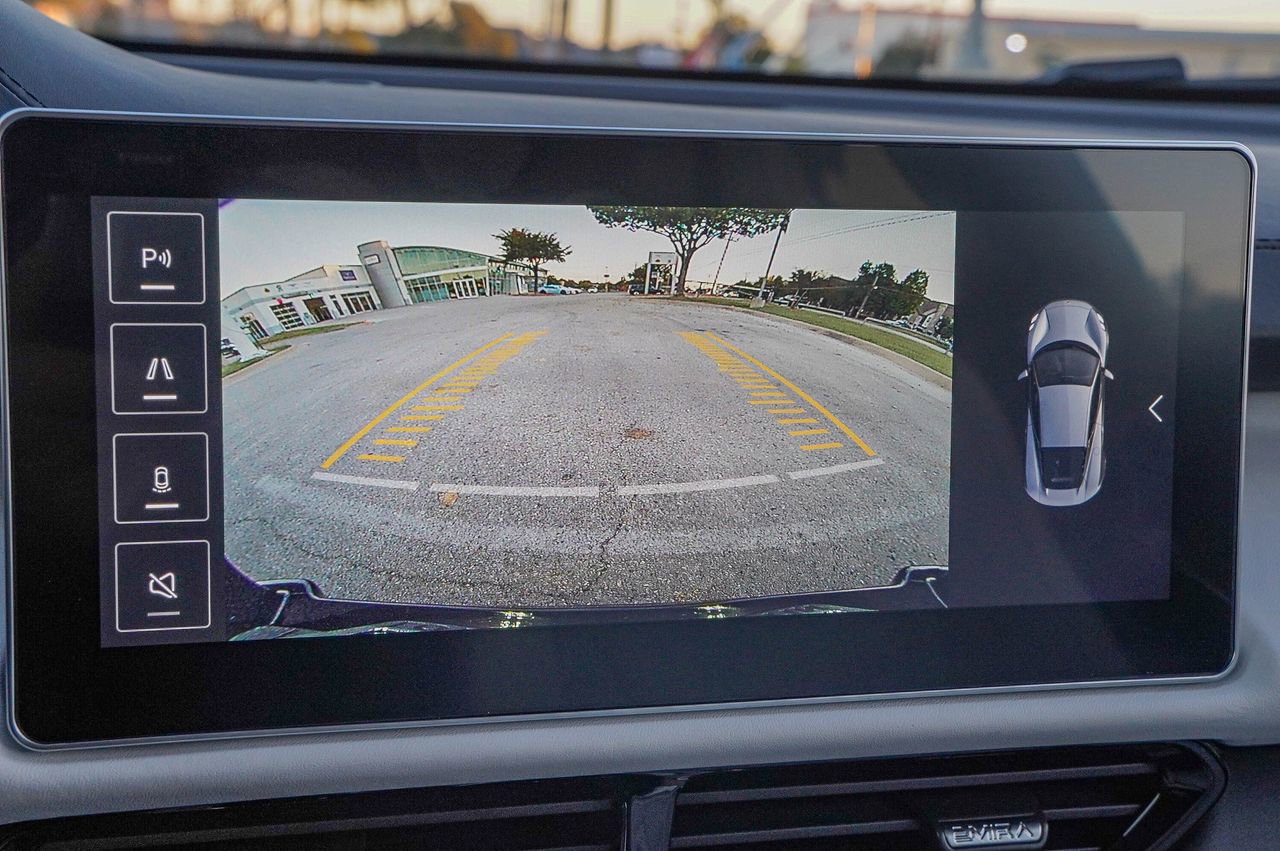 Used 2024 Lotus Emira First Edition image 28