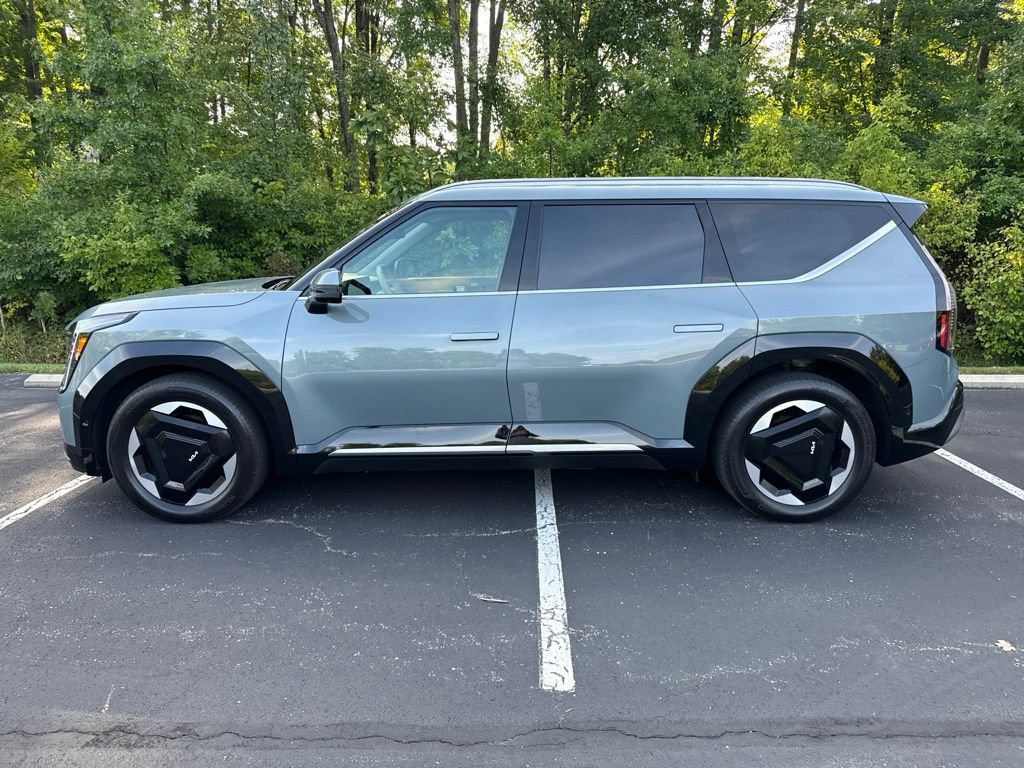 Certified 2024 Kia EV9 Land AWD/4WD image 3