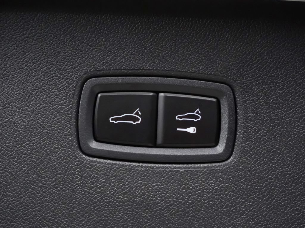 Certified 2026 Porsche Cayenne AWD/4WD image 14
