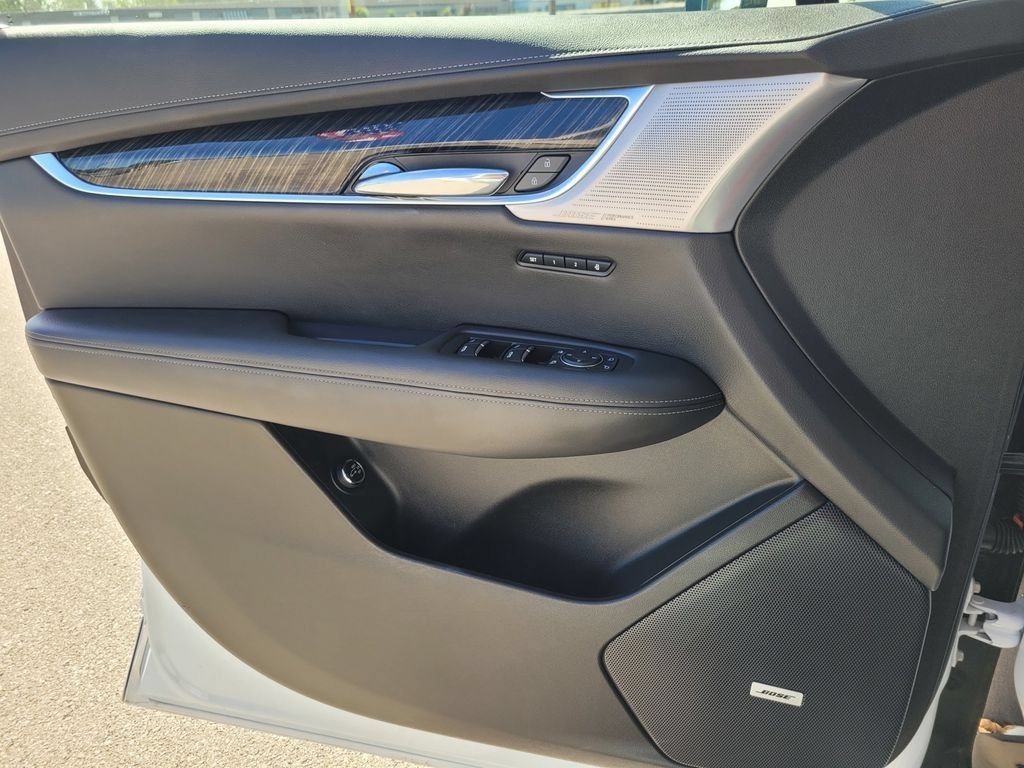 Certified 2024 Cadillac XT6 Premium Luxury FWD image 31