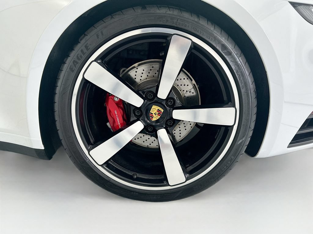Certified 2022 Porsche 911 Targa 4S AWD/4WD image 28