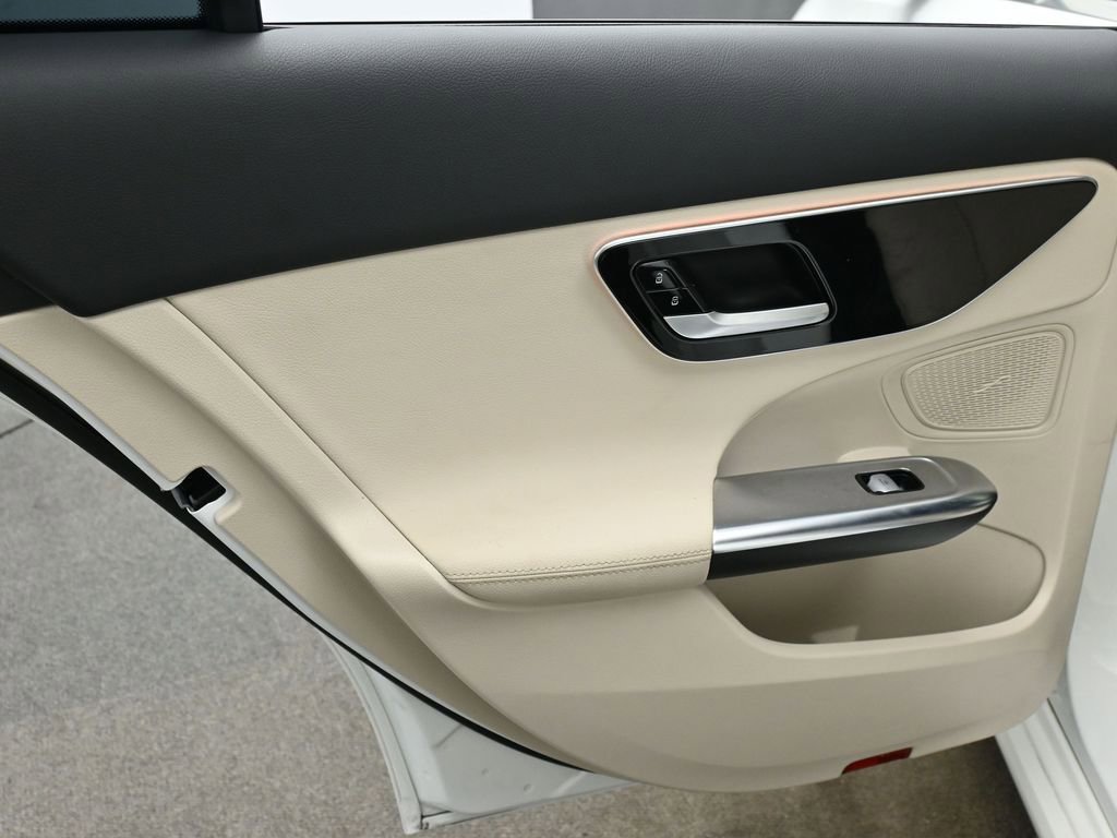 Used 2023 Mercedes-Benz C 300 4MATIC Sedan image 14