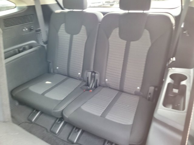 New 2026 Kia Sorento LX FWD image 11