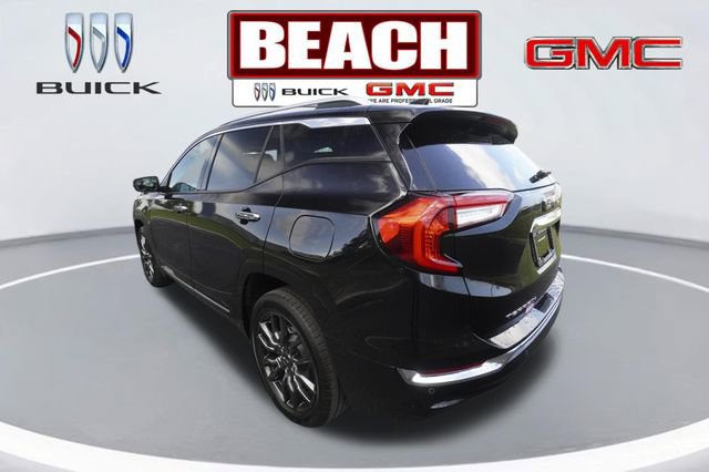 Used 2024 GMC Terrain Denali w/ Black Diamond Edition image 5