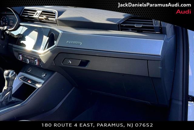 Used 2023 Audi Q3 2.0T Premium w/ Convenience Package image 14