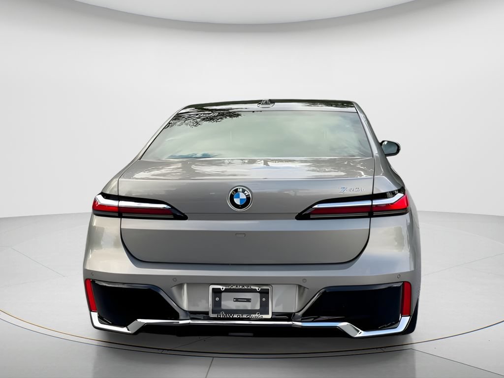 Certified 2026 BMW 740i w/ Premium Package RWD image 7