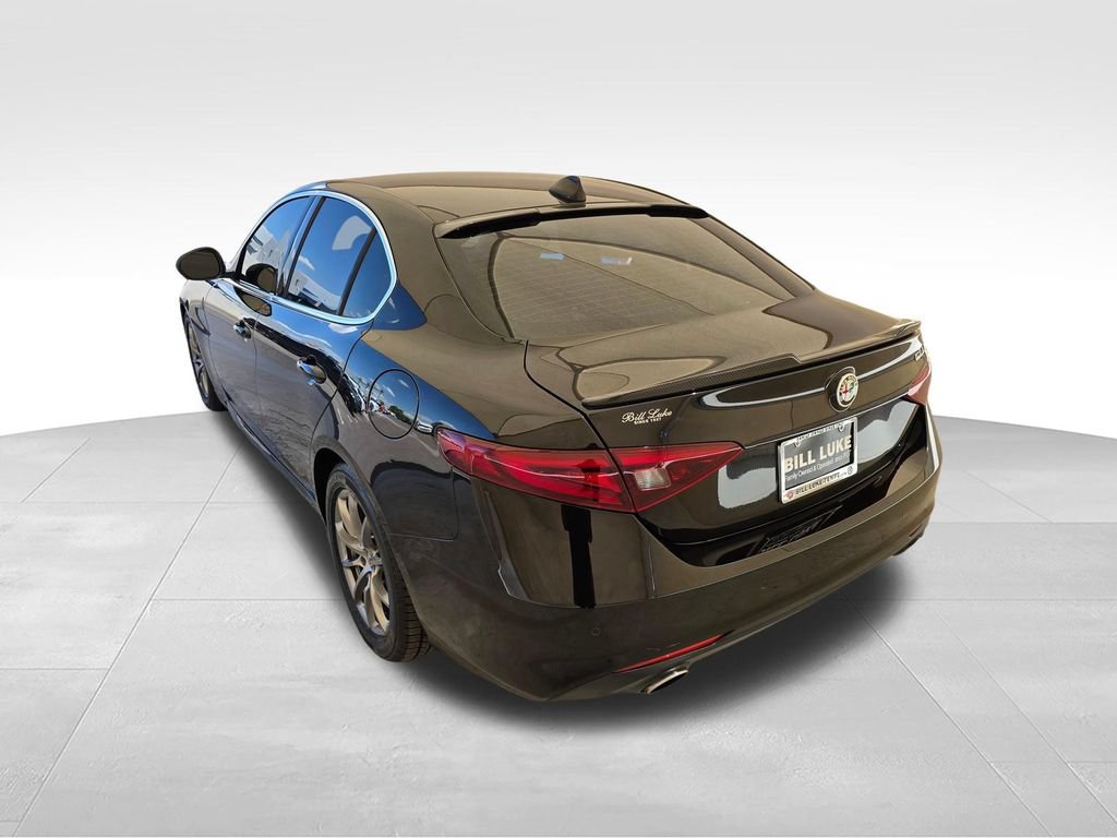 Used 2019 Alfa Romeo Giulia RWD image 9