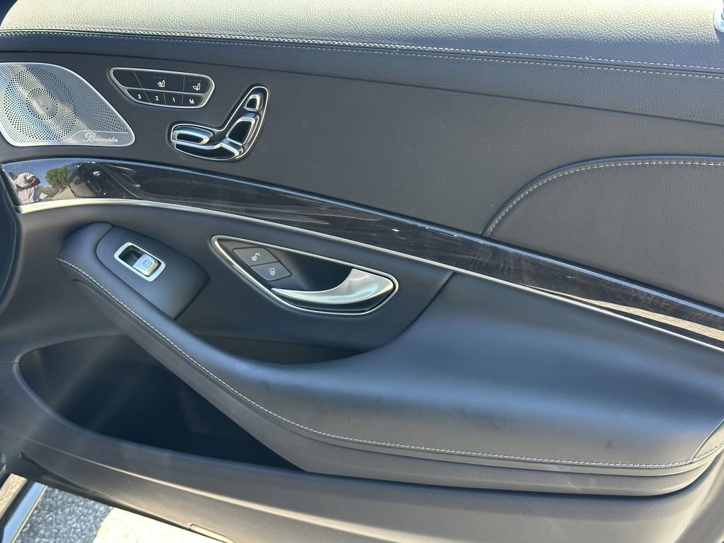 Used 2019 Mercedes-Benz S 560 Sedan image 16