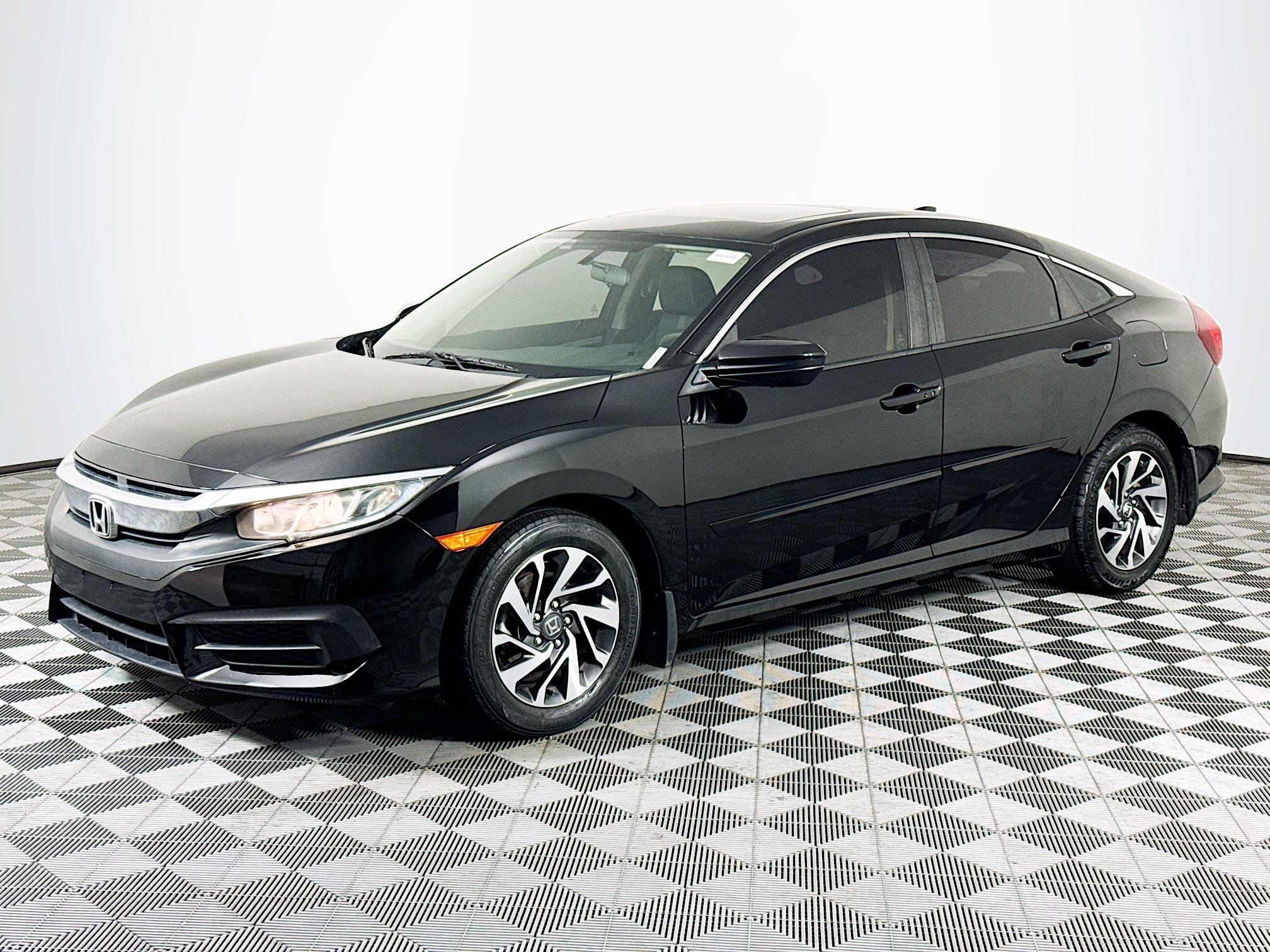 Used 2018 Honda Civic EX image 4