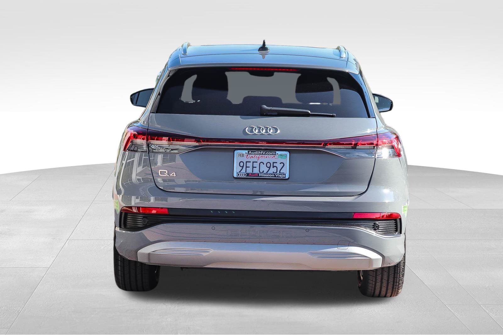 Used 2023 Audi Q4 e-tron Premium Plus w/ Premium Plus RWD image 6