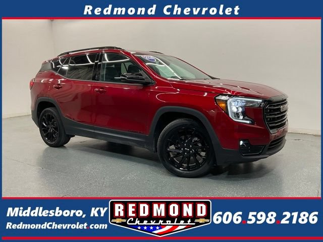Used 2024 GMC Terrain SLT w/ Elevation Edition