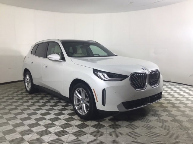 Used 2025 BMW X3 xDrive30i w/ M Sport Package image 1