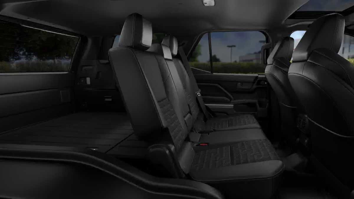 New 2026 Toyota 4Runner TRD Off-Road Premium w/ Tow Technology Package AWD/4WD image 2