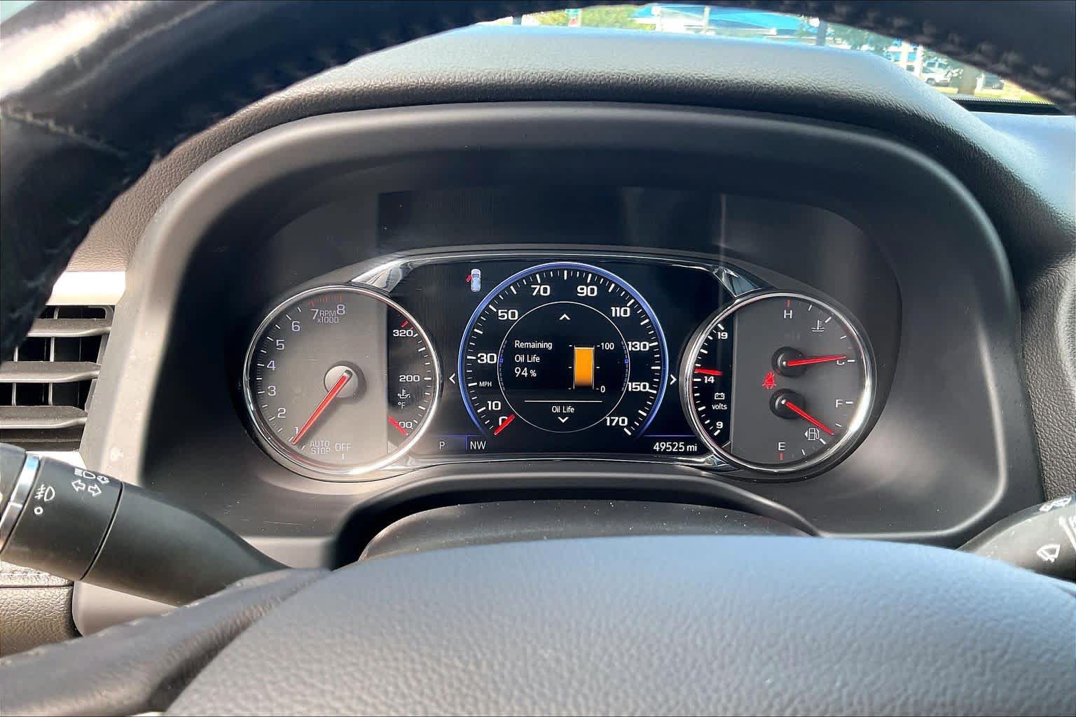 Used 2022 GMC Acadia SLT w/ Technology Package FWD image 25