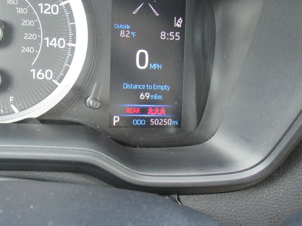 Used 2020 Toyota Corolla LE image 28