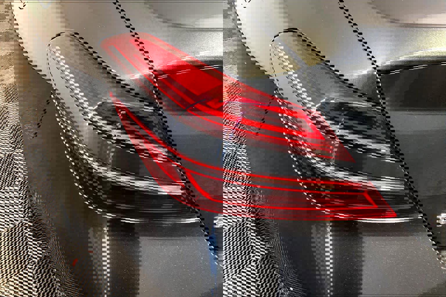 Used 2023 Genesis G70 3.3T w/ Sport Prestige Package image 28