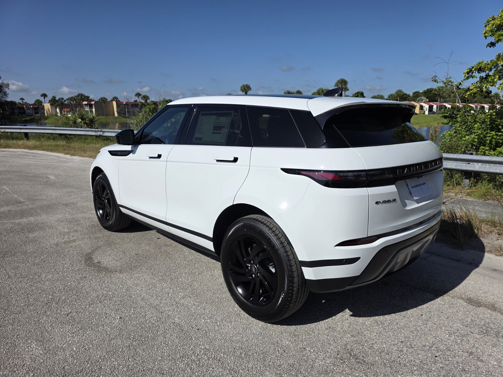 New 2026 Land Rover Range Rover Evoque S AWD/4WD image 2
