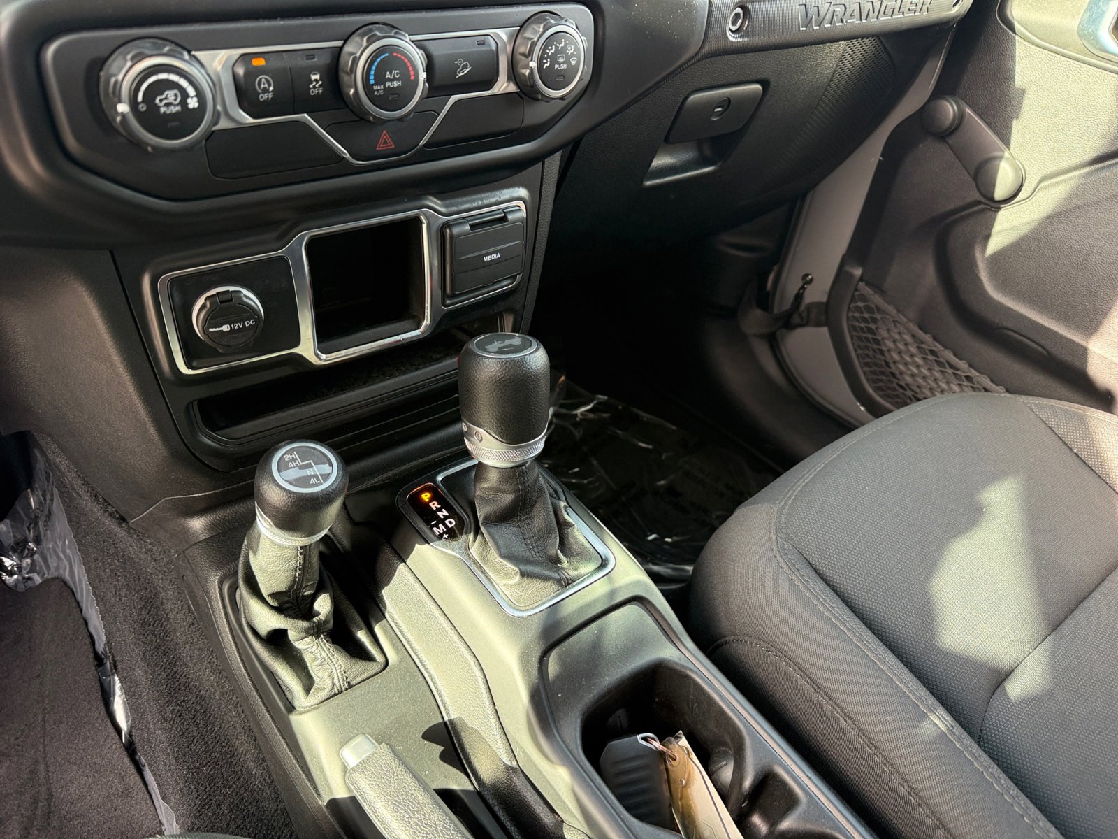 Used 2021 Jeep Wrangler Sport image 13