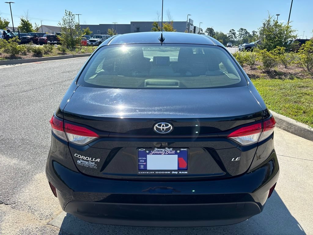 Used 2023 Toyota Corolla LE FWD image 16