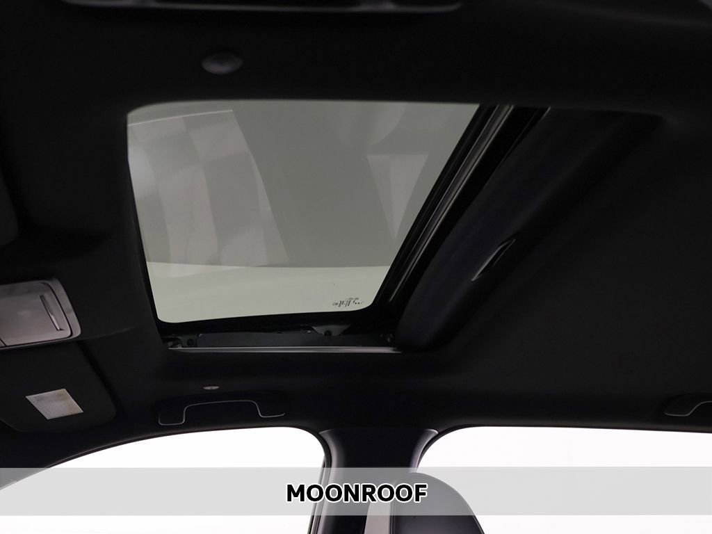 Certified 2023 Honda CR-V Sport Touring image 4