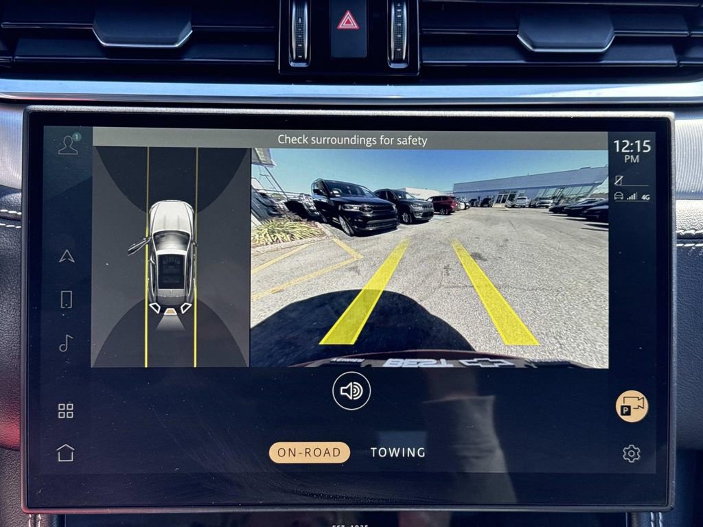 Used 2024 Jaguar F-PACE R-Dynamic S image 27