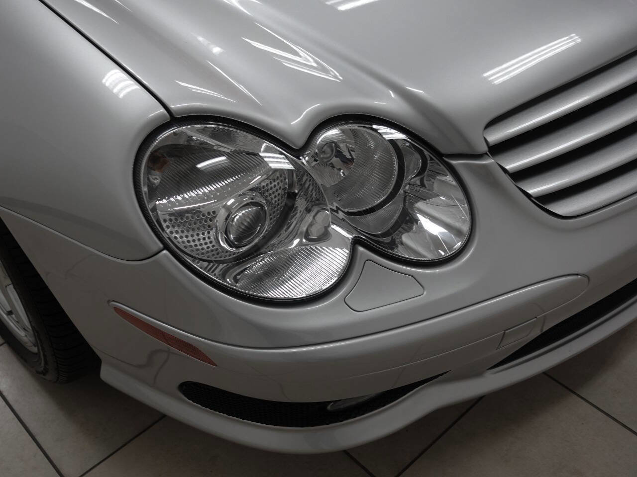 Used 2004 Mercedes-Benz SL 55 AMG image 34