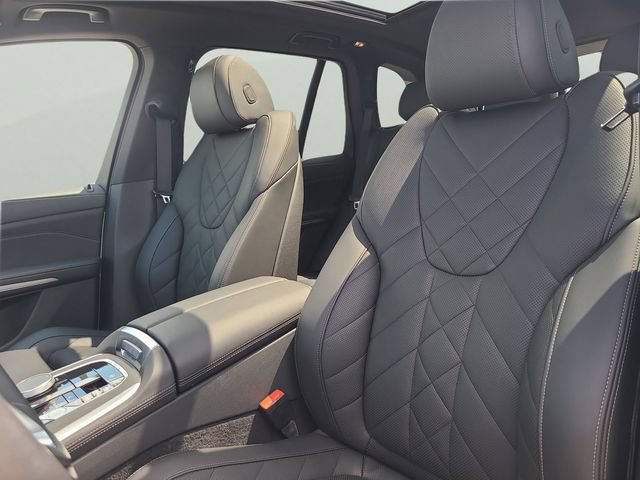 Used 2025 BMW X5 xDrive40i AWD/4WD image 18