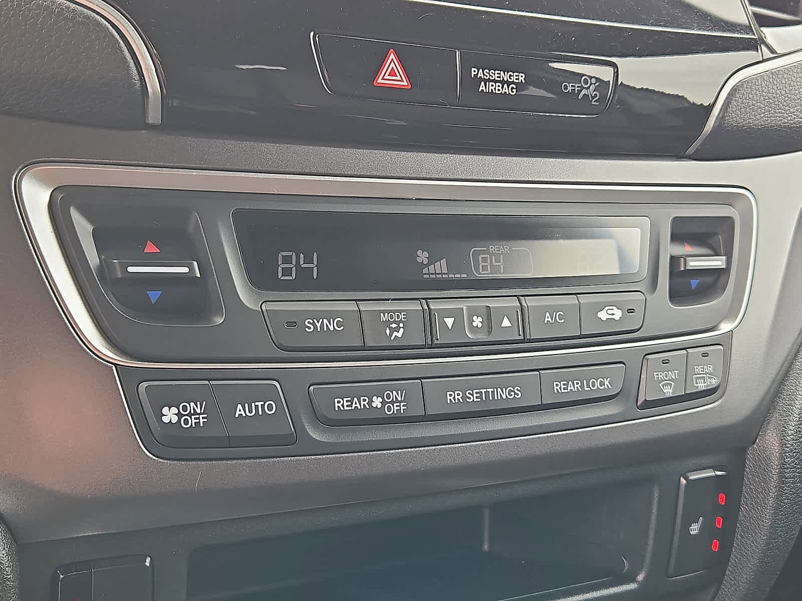 Used 2022 Honda Pilot Sport image 17