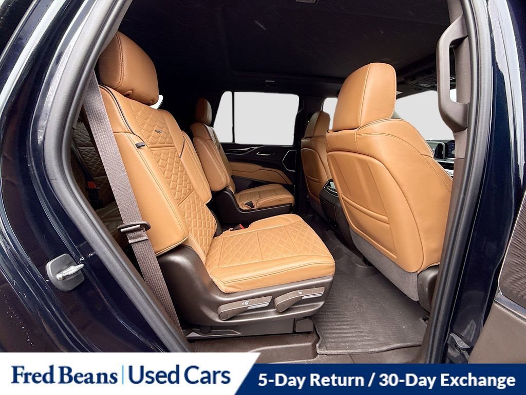 Used 2023 Cadillac Escalade Premium Luxury w/ LPO, Radiant Package AWD/4WD image 33