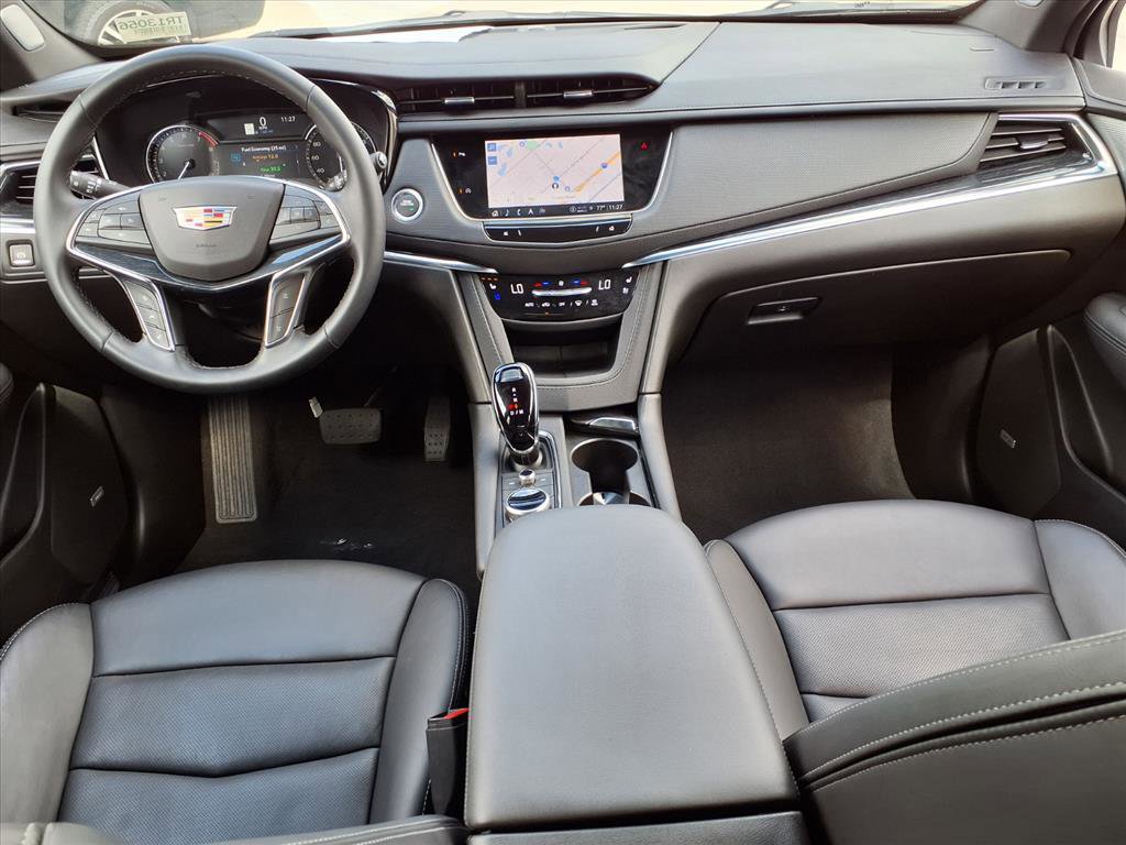 Certified 2025 Cadillac XT5 Premium Luxury AWD/4WD image 15