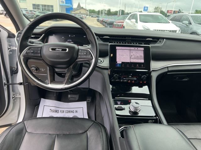 Used 2022 Jeep Grand Cherokee L Limited image 23