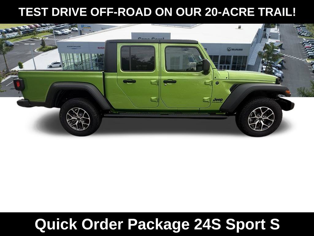 New 2026 Jeep Gladiator Sport AWD/4WD image 3