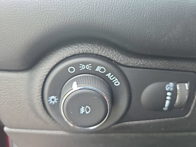 Used 2021 Dodge Durango SXT RWD image 27