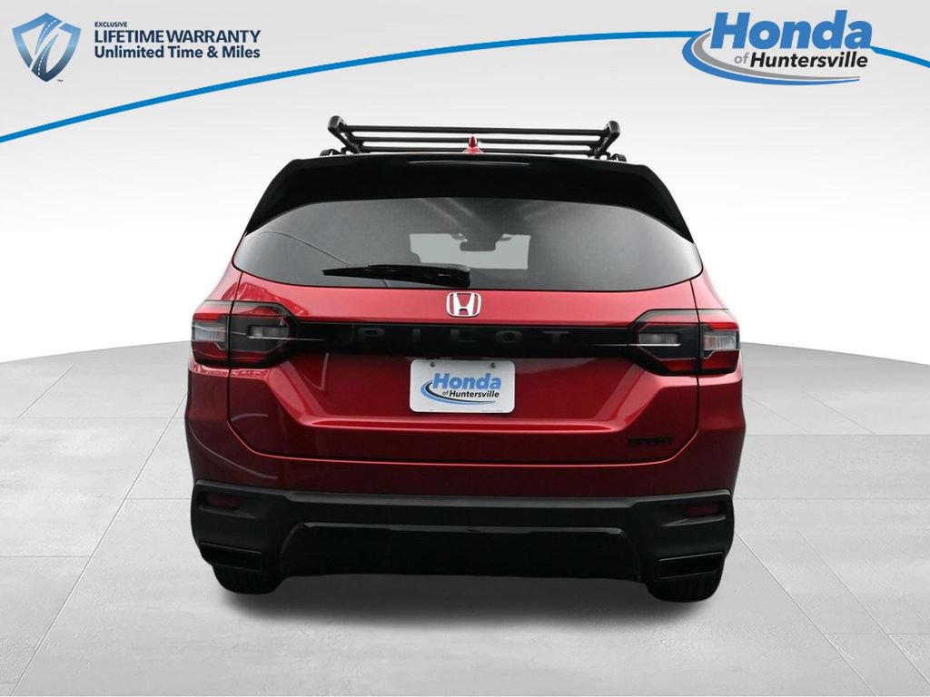 New 2026 Honda Pilot Sport image 7