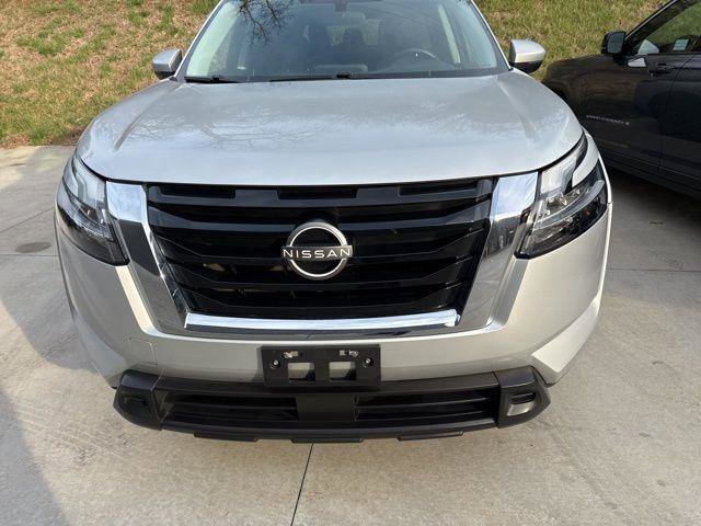 Used 2022 Nissan Pathfinder S image 13