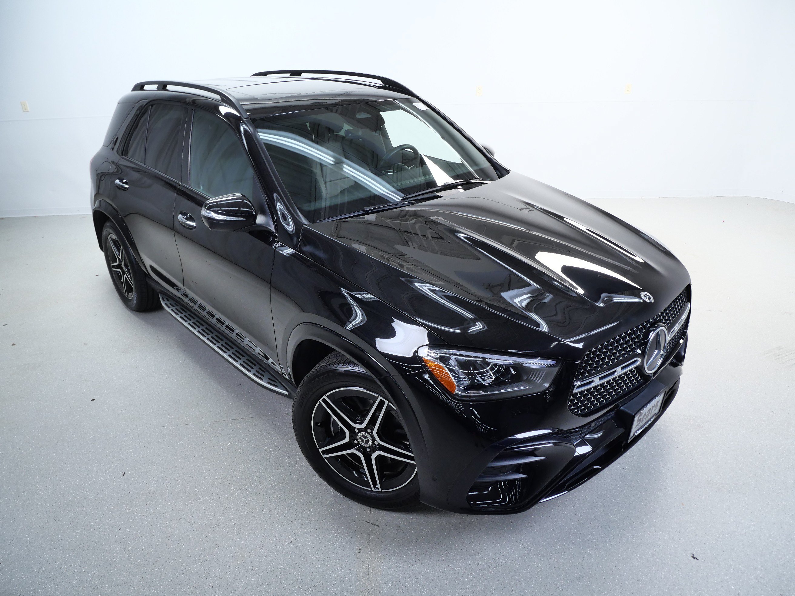 Certified 2026 Mercedes-Benz GLE 450e 4MATIC image 4