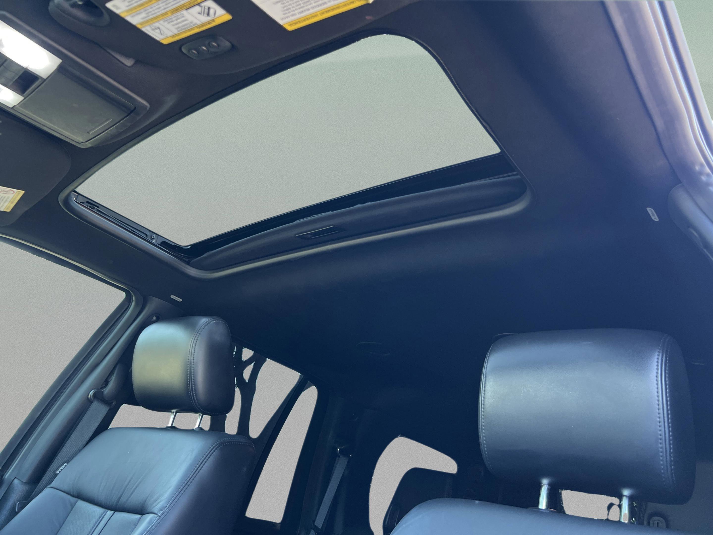 Used 2015 Lincoln Navigator 2WD image 23